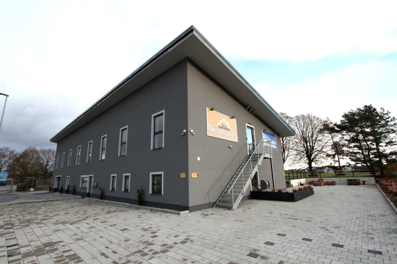 Neumann'S Uebernachten Plankstadt Exteriör bild